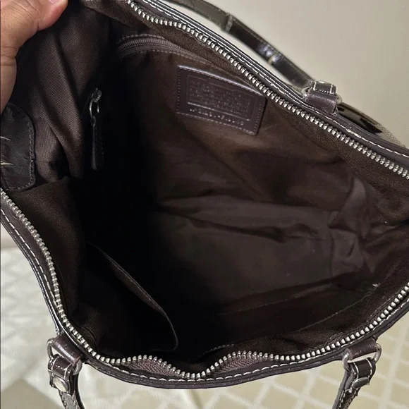 ✨Rehab Coach Tan and Brown Signature Tote - Picture 7 of 9